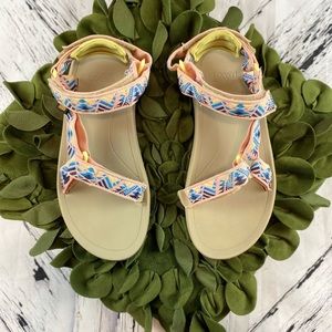 TEVA HURRICANE XLT 2 WATERPROOF SANDALS Woman’s 8 Youth 6